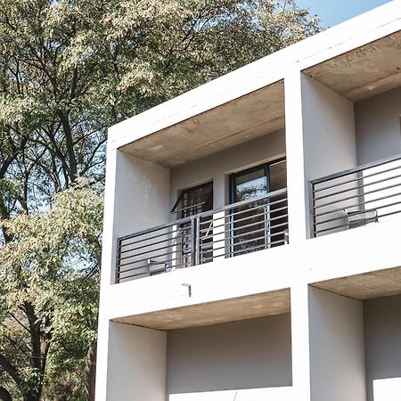 Hotel The Wild Peach - Menlyn Pretoria-Noord Exterior foto