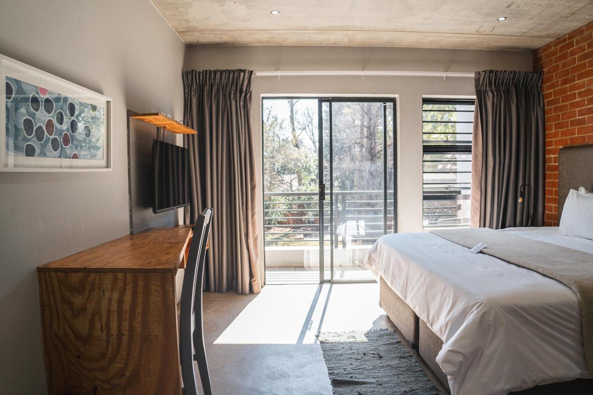 Hotel The Wild Peach - Menlyn Pretoria-Noord Exterior foto