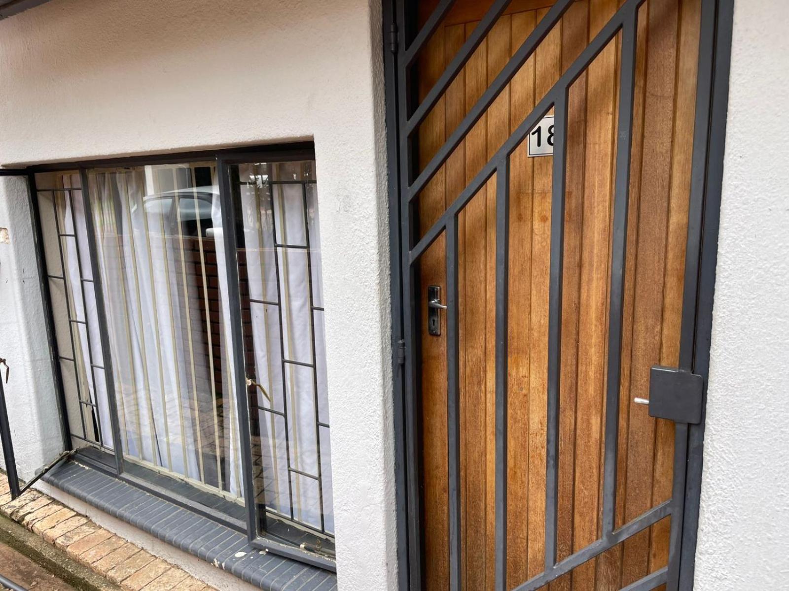 Hotel The Wild Peach - Menlyn Pretoria-Noord Exterior foto