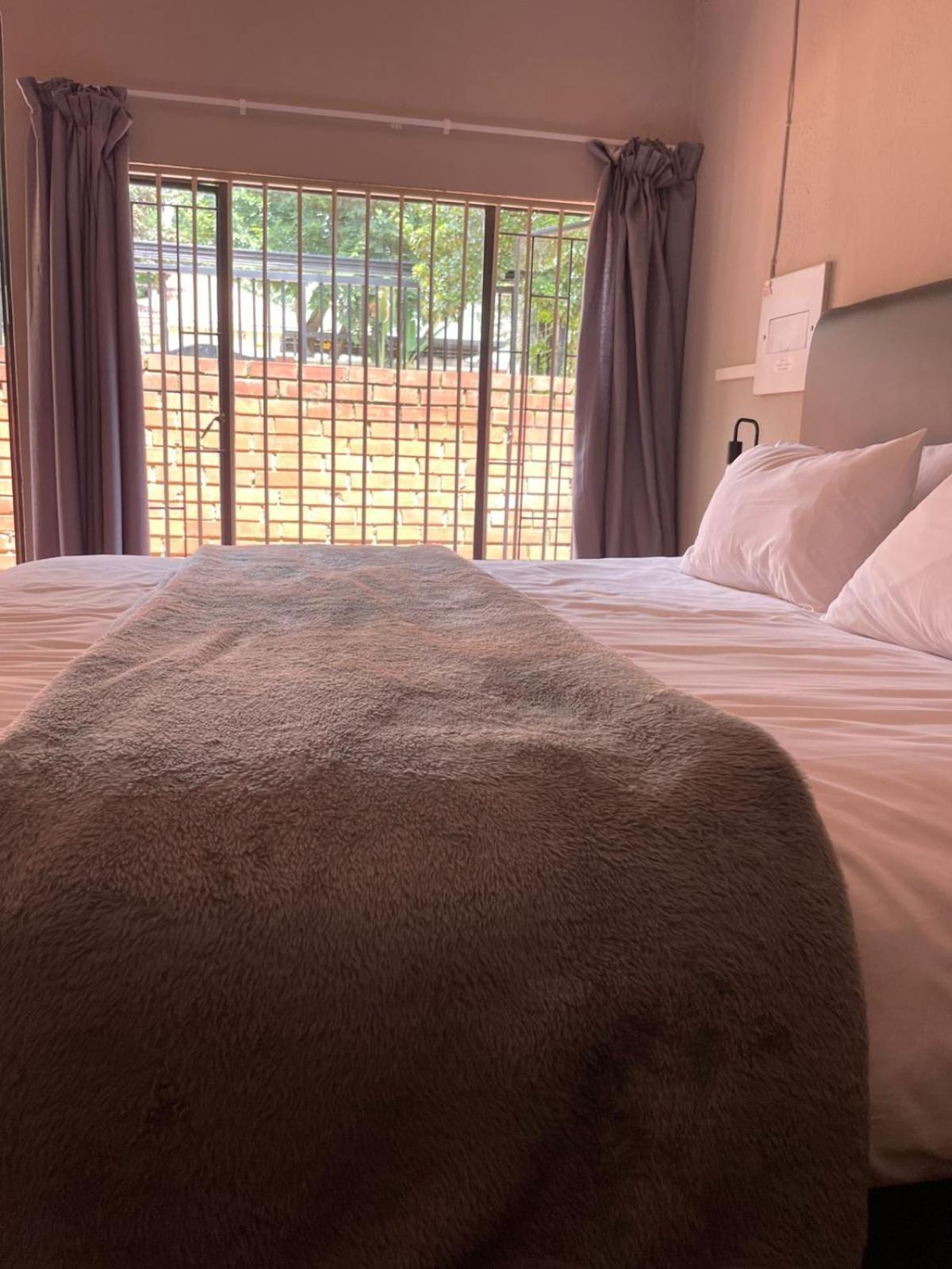 Hotel The Wild Peach - Menlyn Pretoria-Noord Exterior foto